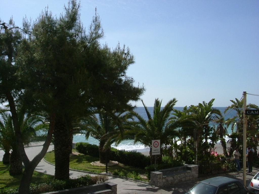 Taormina Beach House Mazzeo Extérieur photo